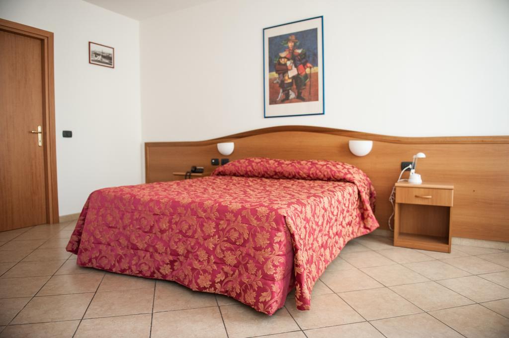 Albergo Etico Asti Habitación foto